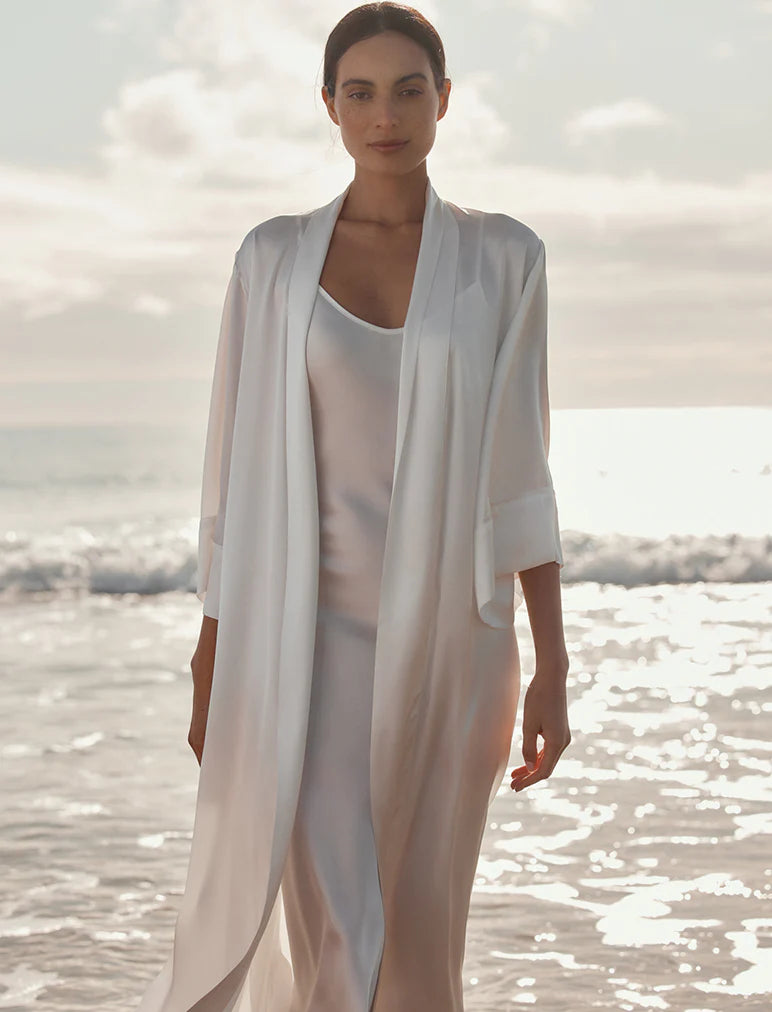 Can't Resist PAPINELLE~ Selena silk maxi robe