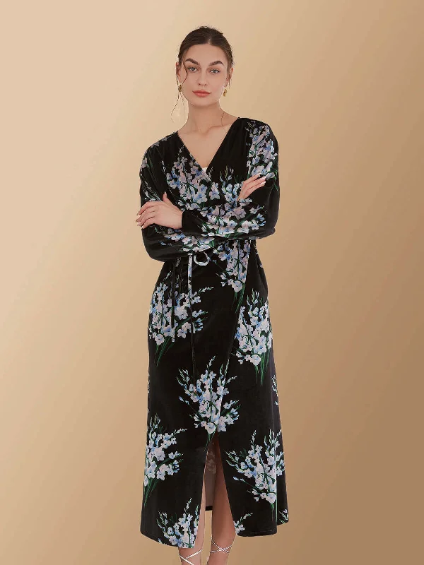 Weekend Specials to Cherish Velvet Dress Floral Black