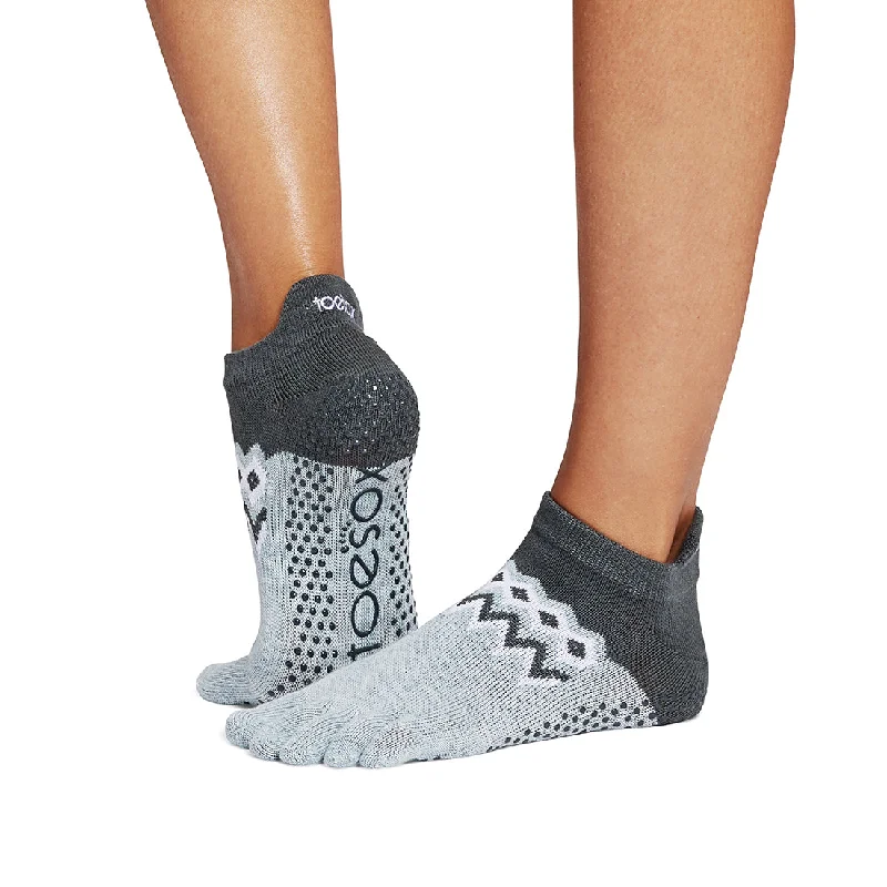 Now Available TOESOX Grip Full Toe Low Rise - Peaks
