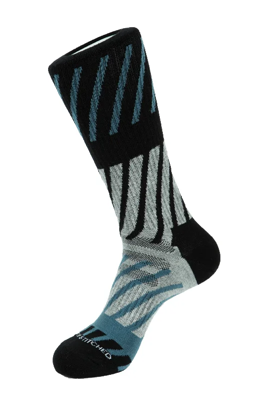 Steals and Deals JUKE STRIPE ATHLETIC SOCKS